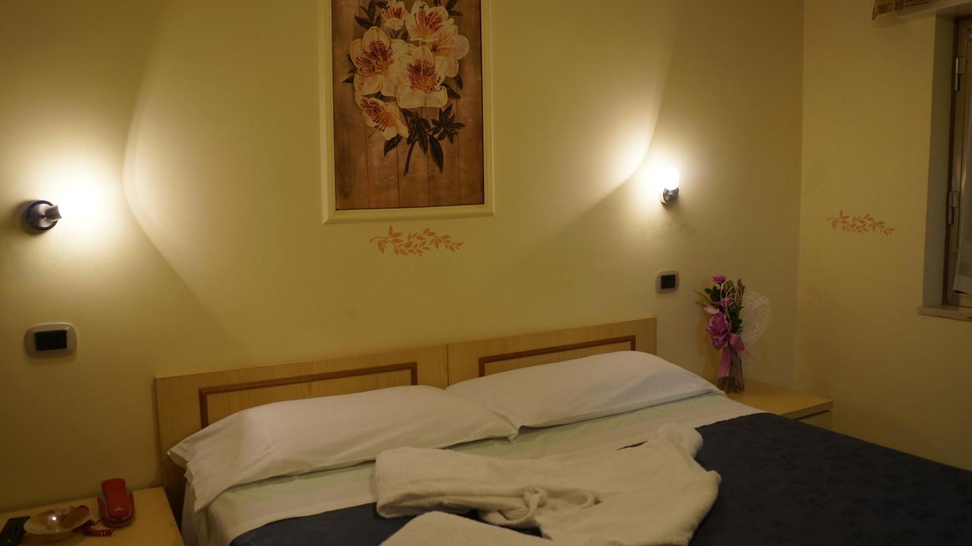 Hotel Villa Laura Ф'юджі Номер фото